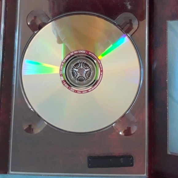 The Lord Of The Rings The Two Towers - Two Set DVD - Picture 4 of 6